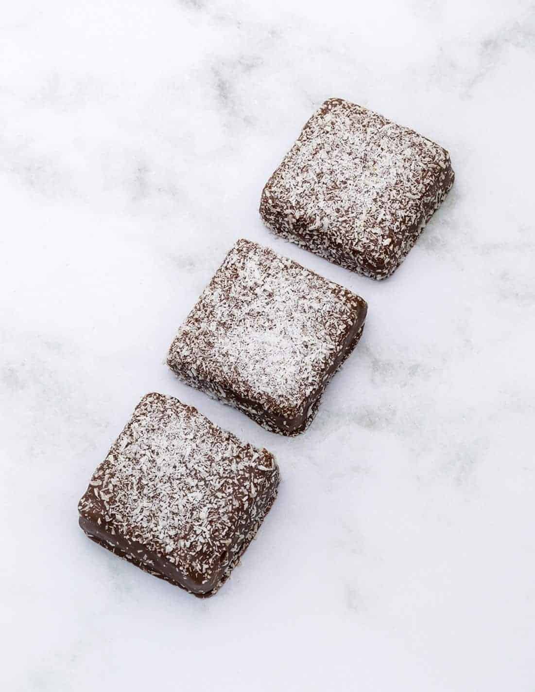 Coco - set of 4 or 8 - Chocolat Beussent Lachelle Coco - set of 4 or 8 - Chocolat Beussent Lachelle                                 2
